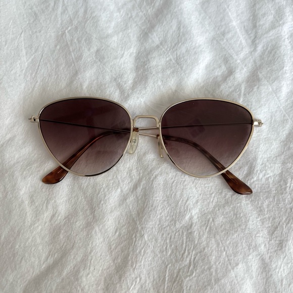 Boutique sunglasses - Picture 1 of 1